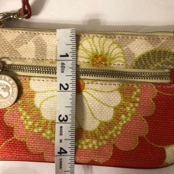 Spartina 449 floral wristlet
